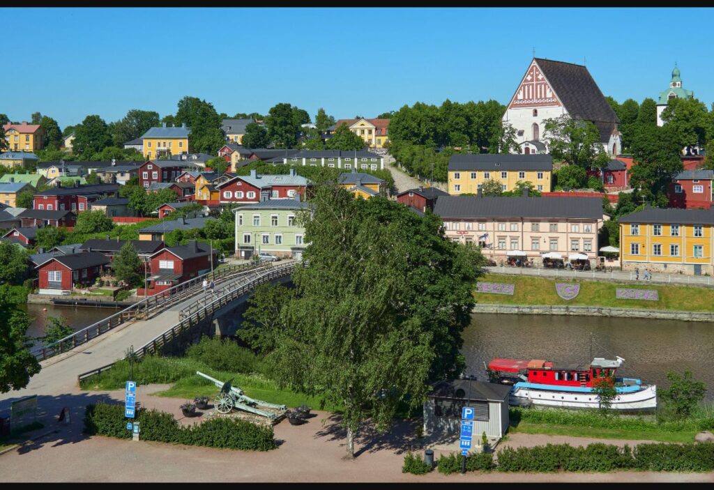Wooden riverside houses in Porvoo on a Helsinki day tour
