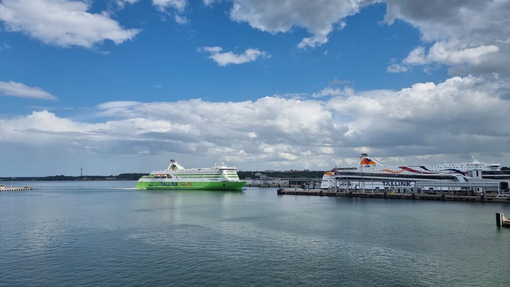 Ferries connecting Helsinki and Tallinn